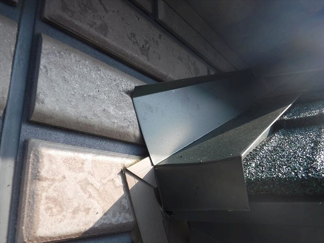 屋根の端部までしっかりとカバー